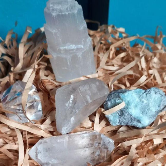 Come si usano i cristalli: guida completa per purificarli, attivarli e scegliere quello giusto