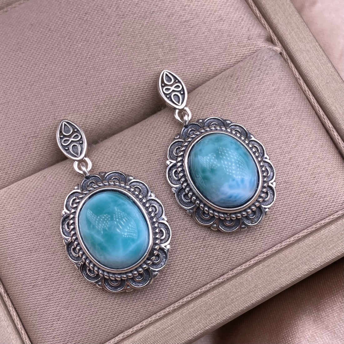 Orecchini Onda Corona di Larimar 925
