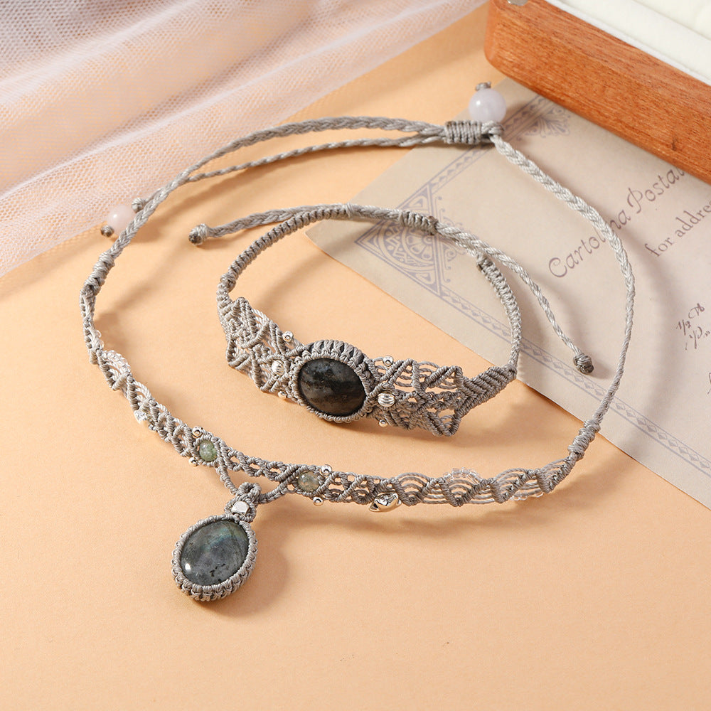 Macramè in Larvikite