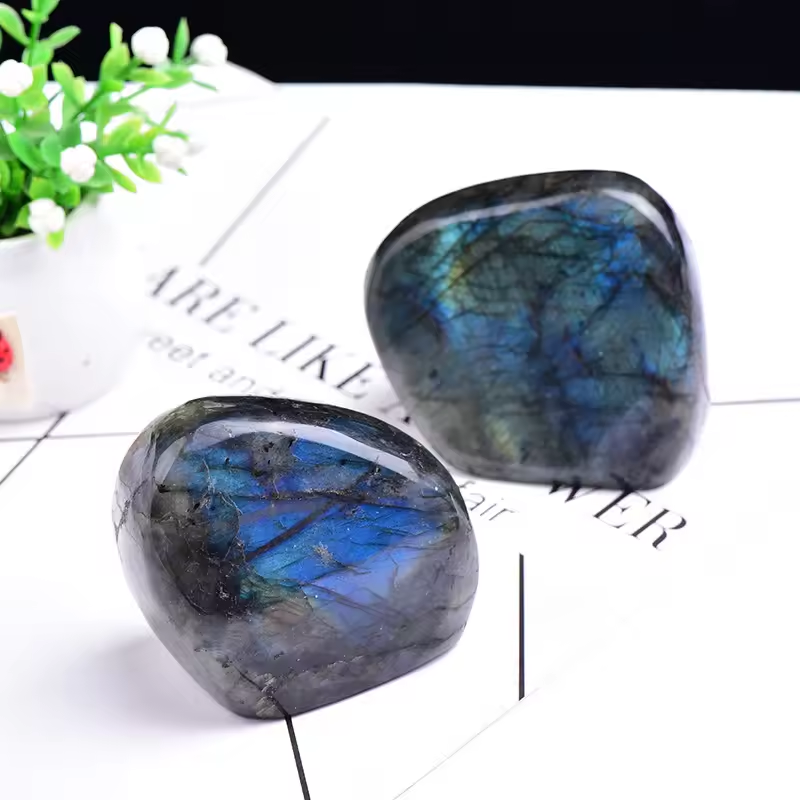 Labradorite Semilavorata