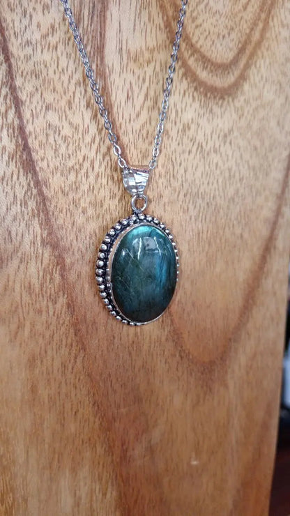 Corona in Labradorite