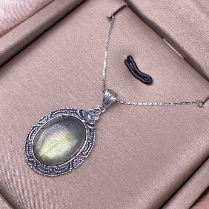 Collana in Labradorite Regina 925