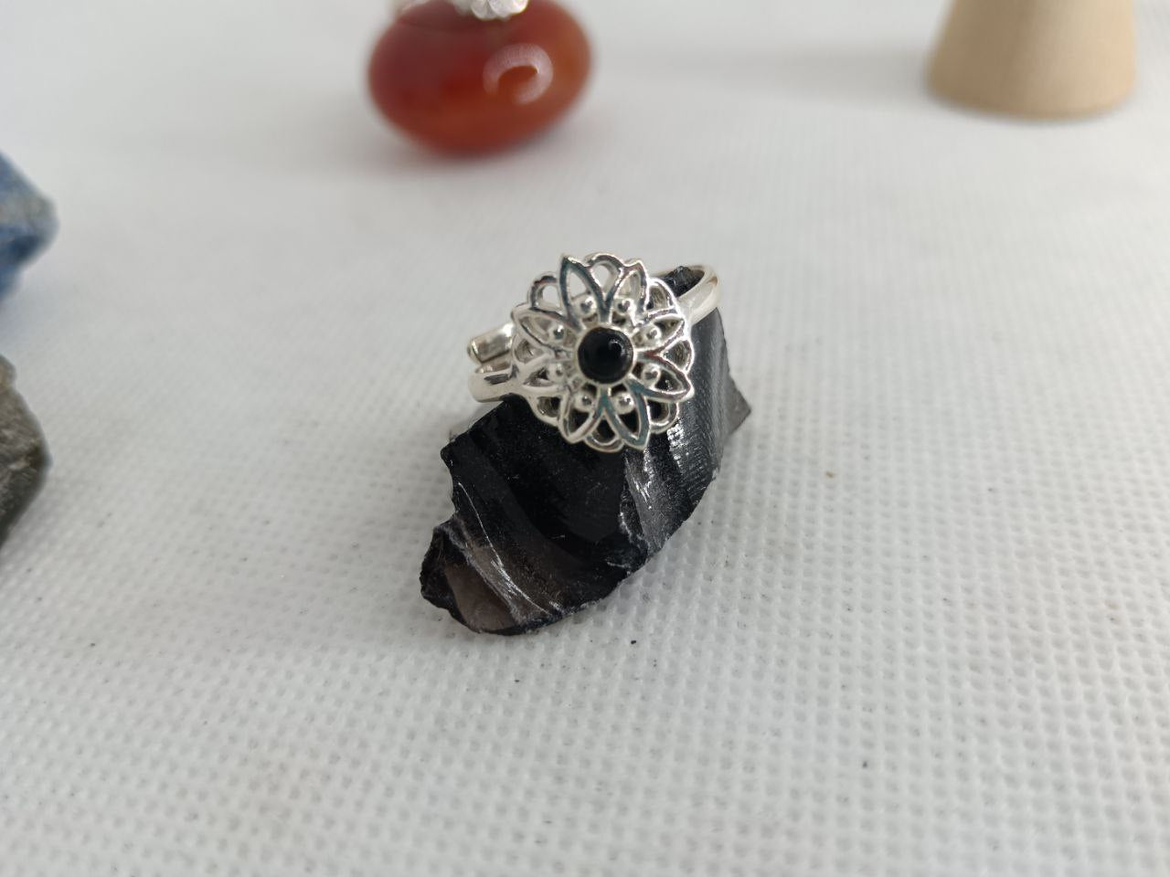 piumarosa_Margherita_anello_ossidiana