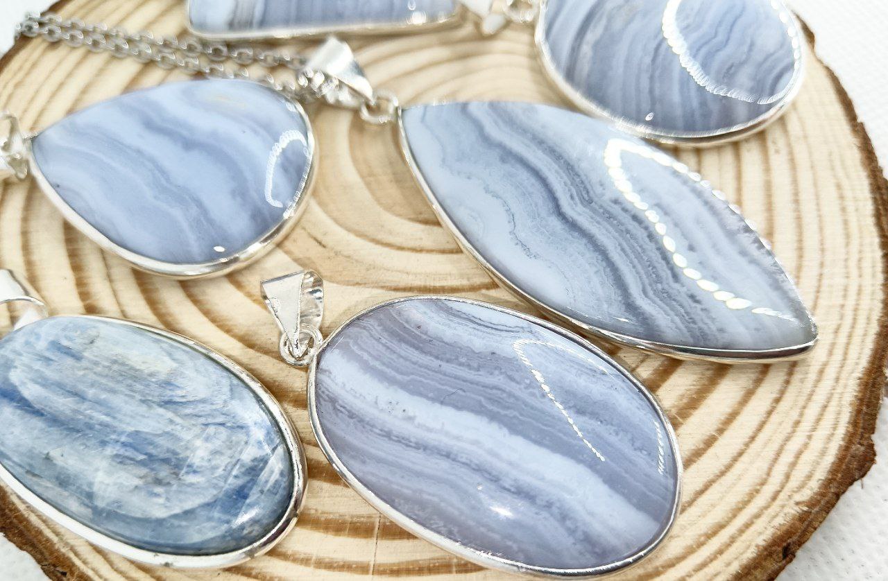 Agata pizzo Blu - La Voce della Verità Gentile