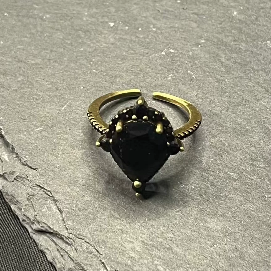 Anello Sacro Cuore di Maria in Agata Nera