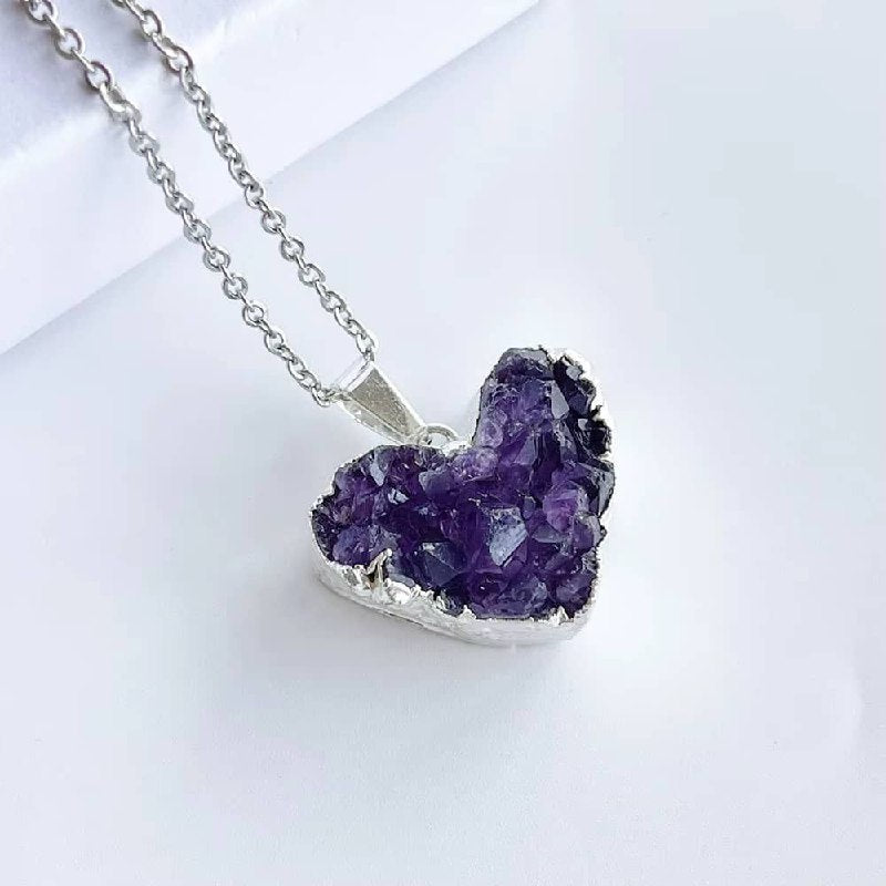 Cuore di Akasha: collana con cuore di Ametista