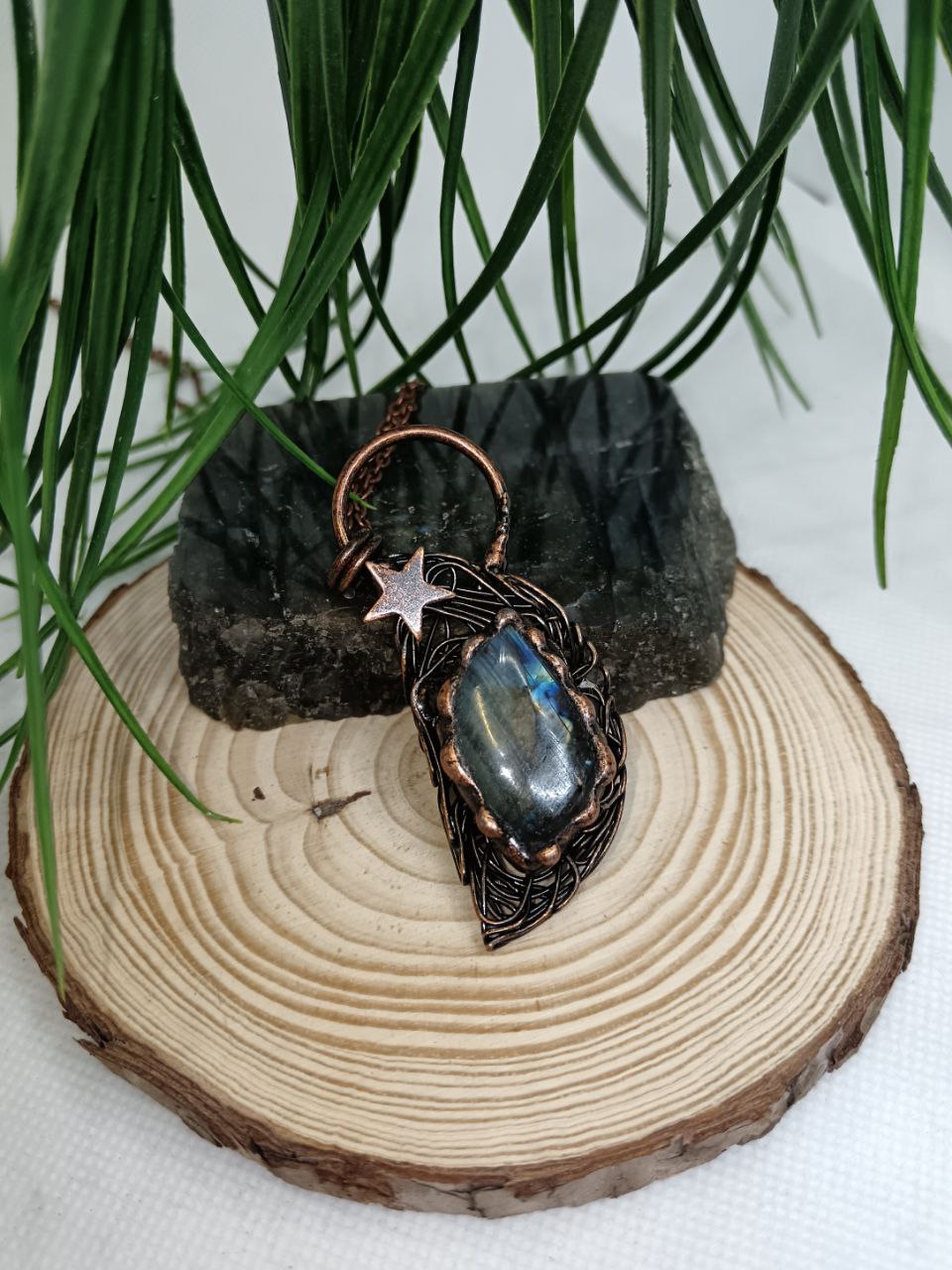 Monile in Labradorite Floreale