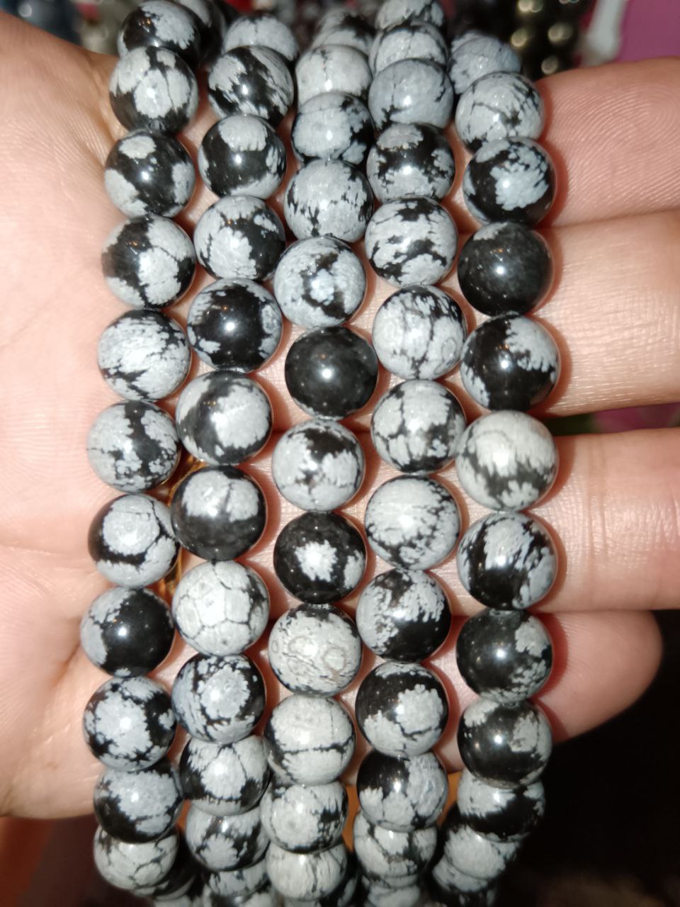 piumarosa_ossidiana_neve_fili