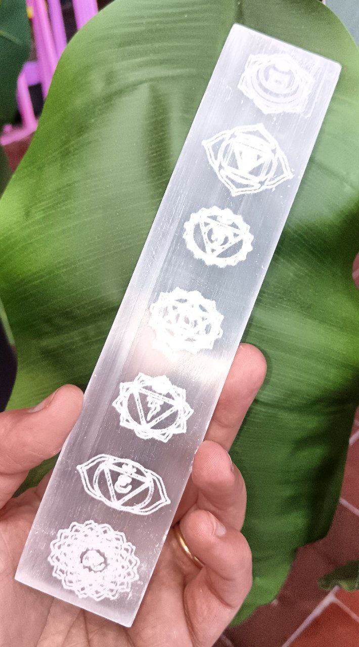 Tavoletta di Selenite 7 chakra